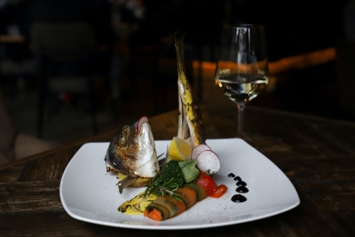 Zo kun je de wijn perfect combineren met je visgerecht!